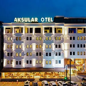 (1300 M²), 4 Schlafzimmer Und 1 Eigene Badezimmer In Stadtzentrum Trabzon